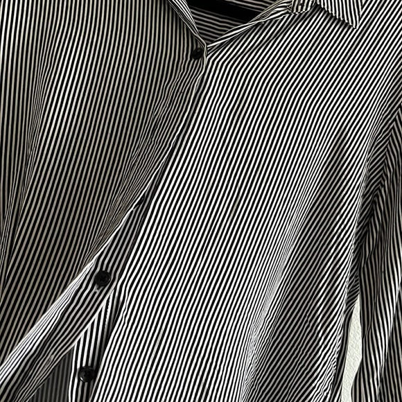 FB Sister Black and White Striped Blouse Womens M Purchased in Germany - Picture 6 of 7